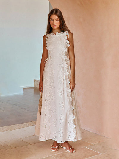 Nadia - Robe longue raffinée avec finitions ajourées et côtés à nouer