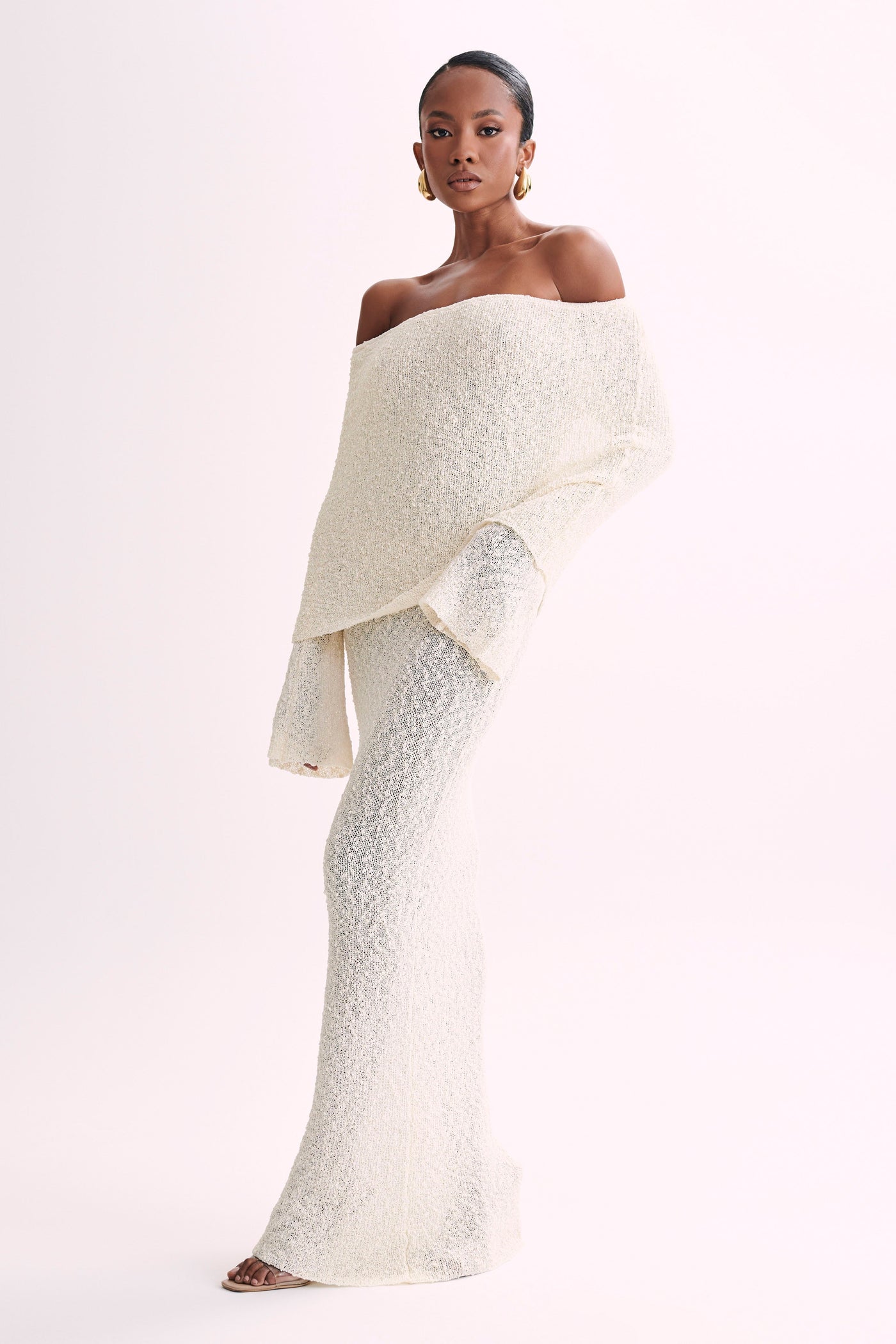 Marisol - Robe Longue Bouclée à Épaules Dénudées