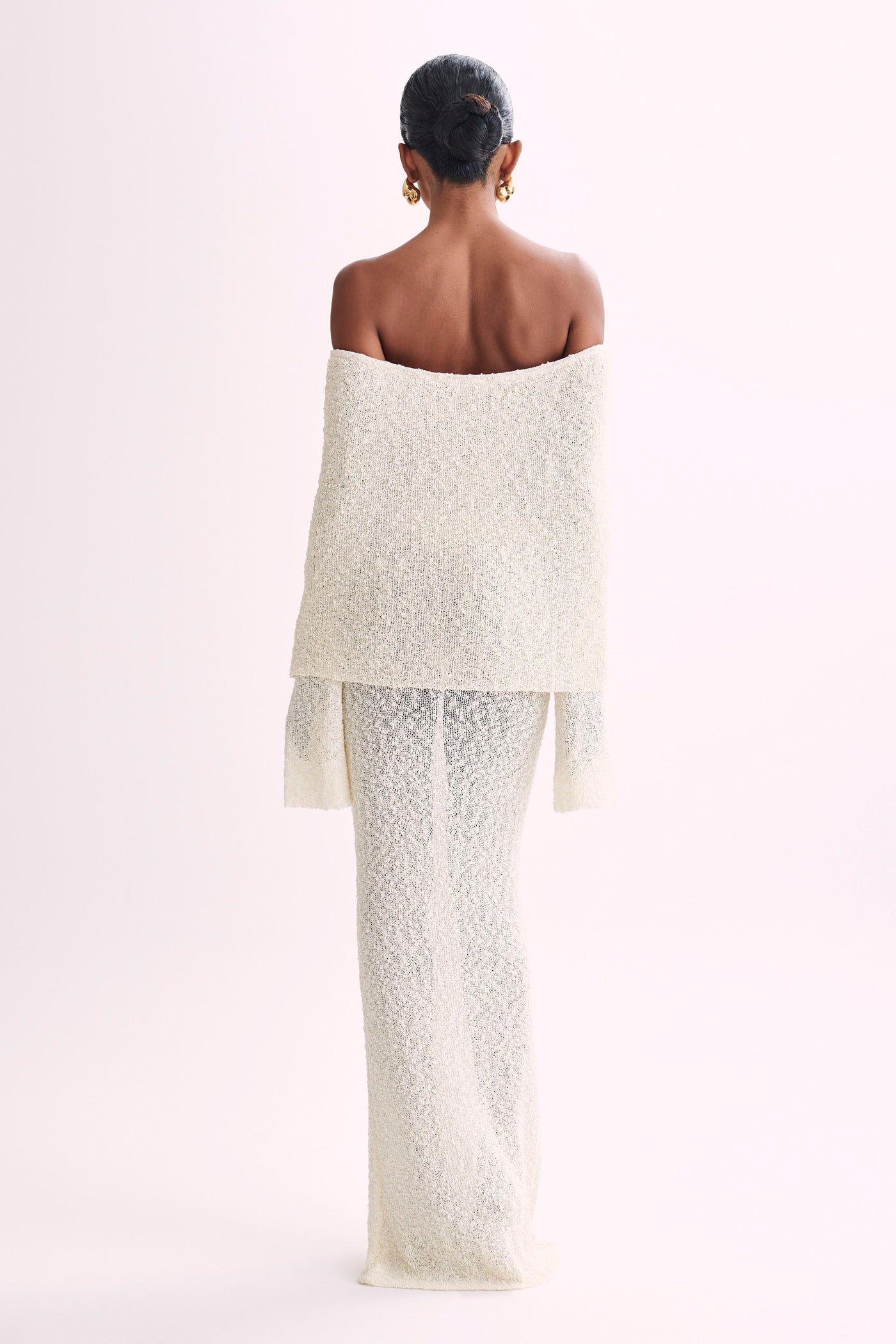 Marisol - Robe Longue Bouclée à Épaules Dénudées