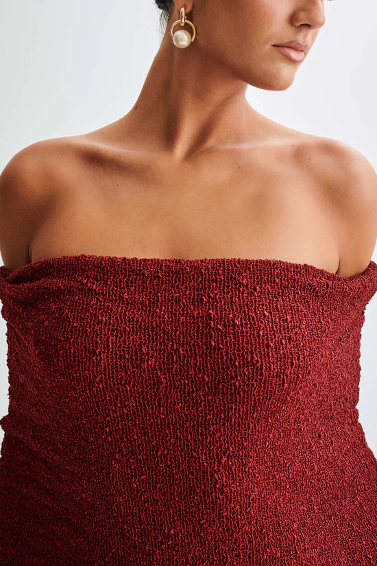 Marisol - Robe Longue Bouclée à Épaules Dénudées