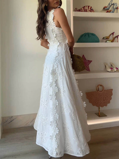Nadia - Robe longue raffinée avec finitions ajourées et côtés à nouer