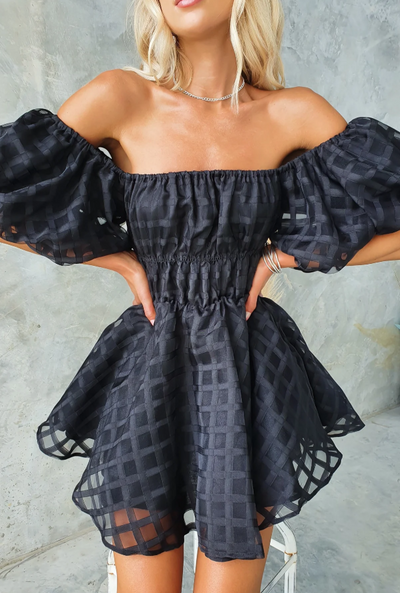 Evie – Mini-robe à manches bouffantes