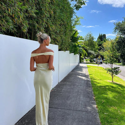 Emory - Robe maxi satin dos nu