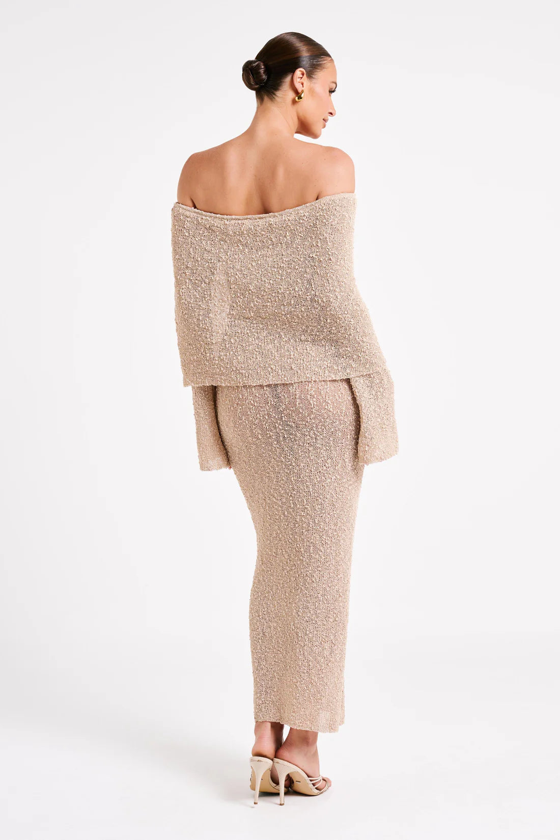 Marisol - Robe Longue Bouclée à Épaules Dénudées