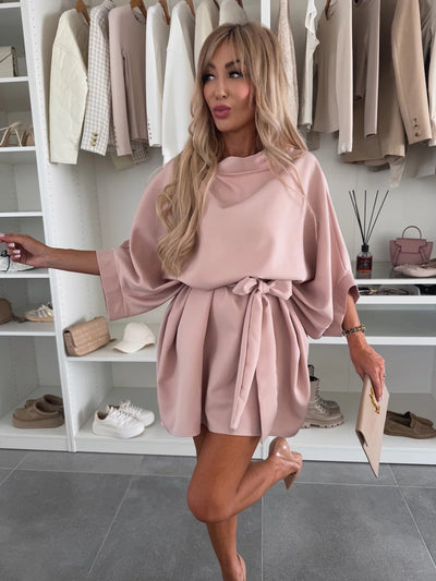 Léa – Robe Élégante à Volants Bohèmes