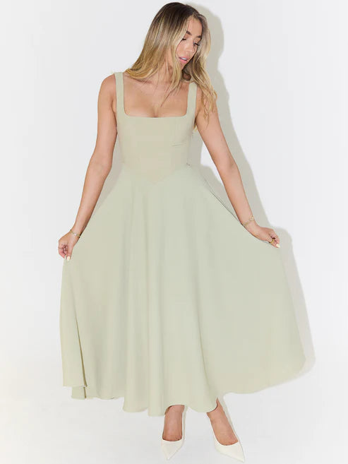 Doris – Robe à encolure carrée