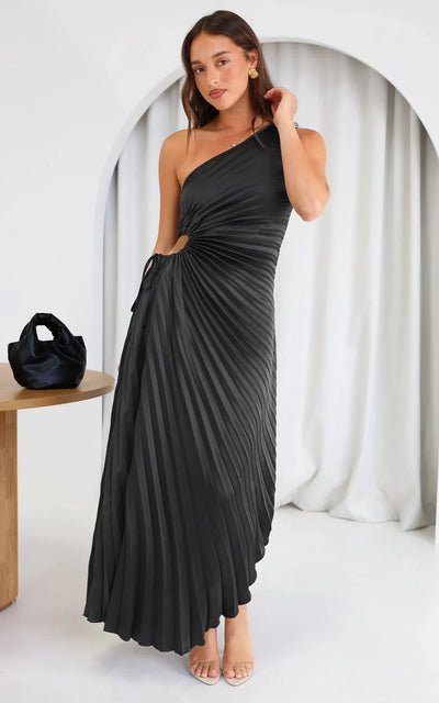 Sylviana – Robe Midi Plissée à Épaule Dénudée