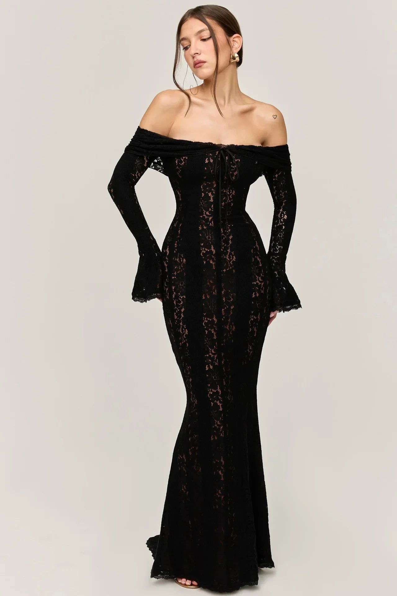 Belle - Robe Longue Élégante en Dentelle