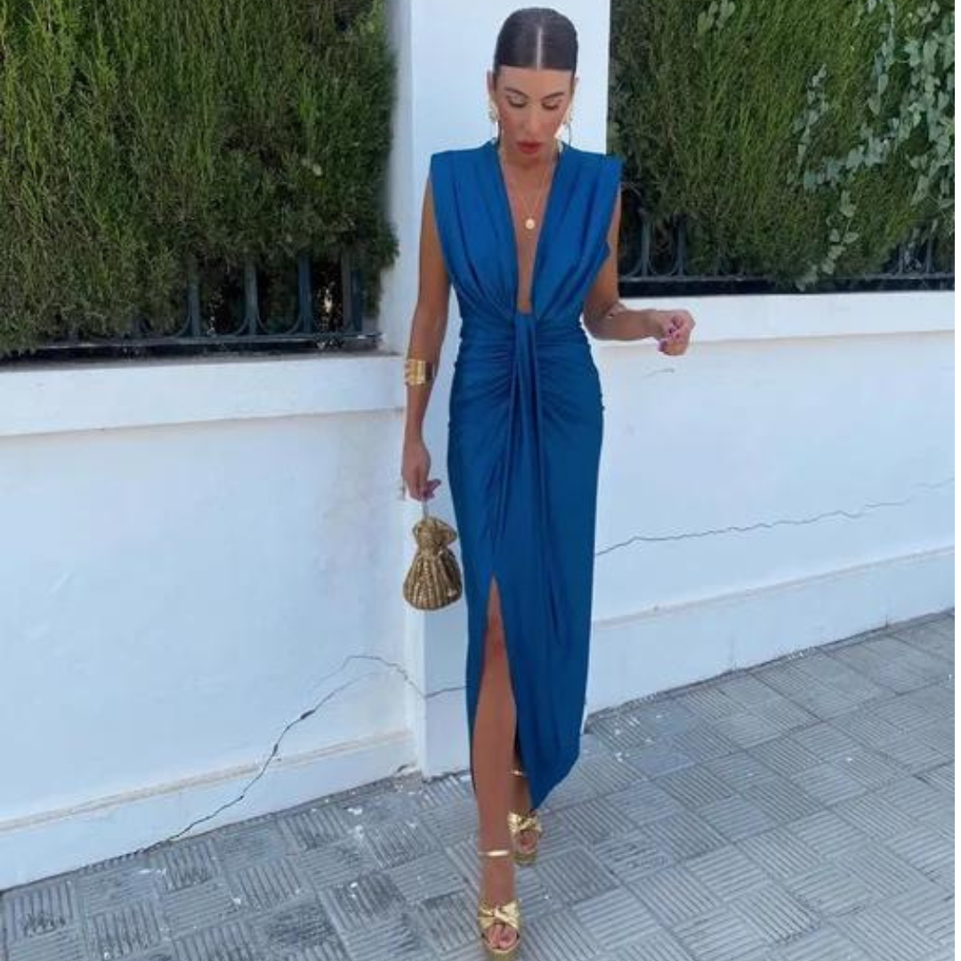 Isabelle – Robe de Soirée à Décolleté Plongeant