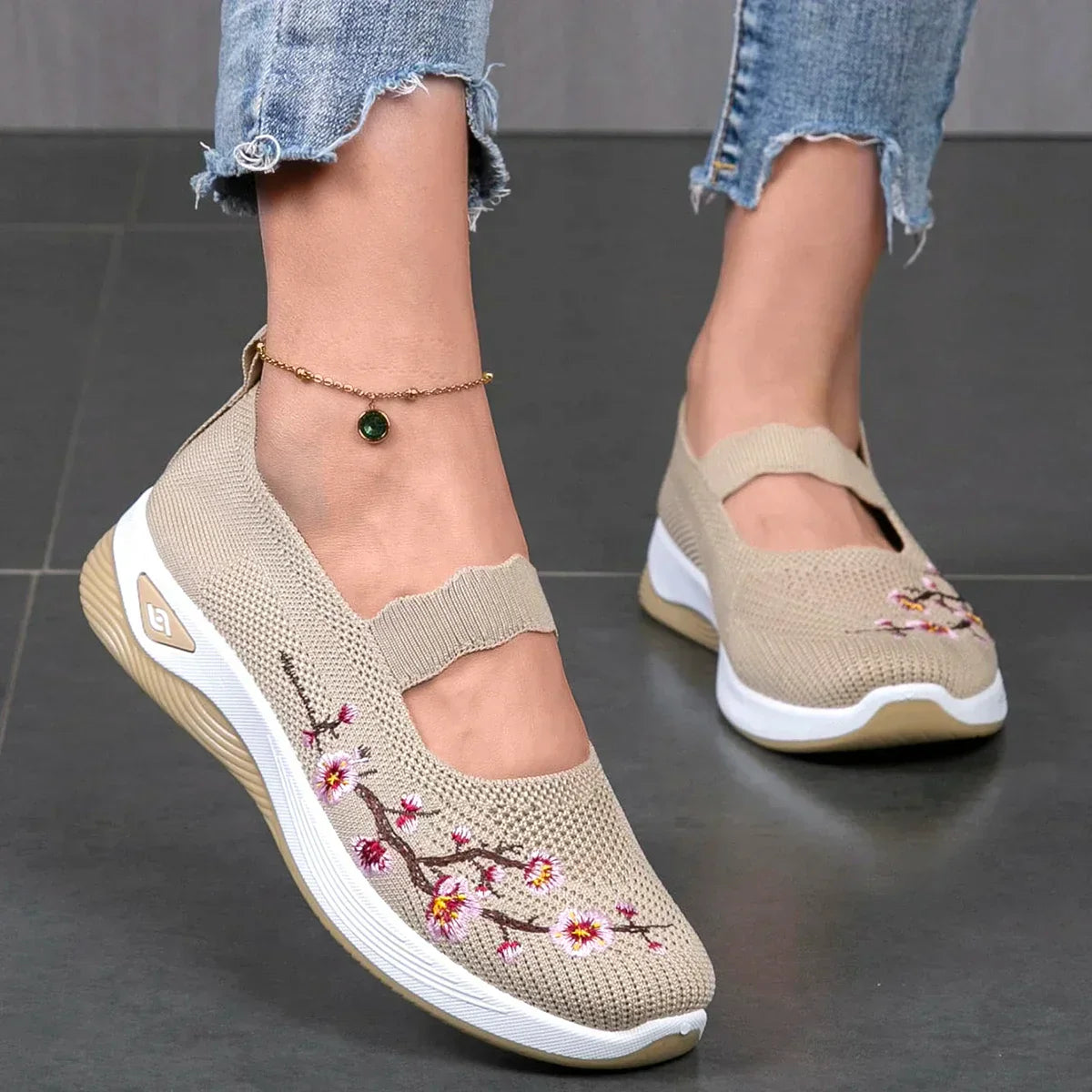 Elma – Des chaussures orthopédiques qui vous libèrent de la douleur et soutiennent chaque pas.
