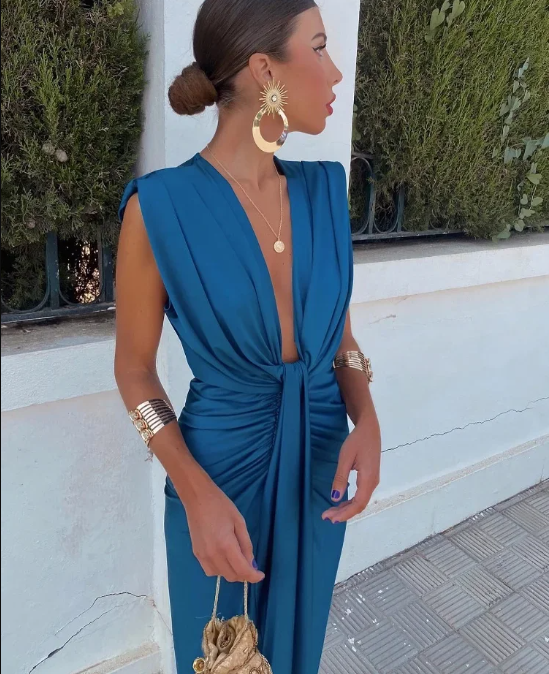 Isabelle – Robe de Soirée à Décolleté Plongeant