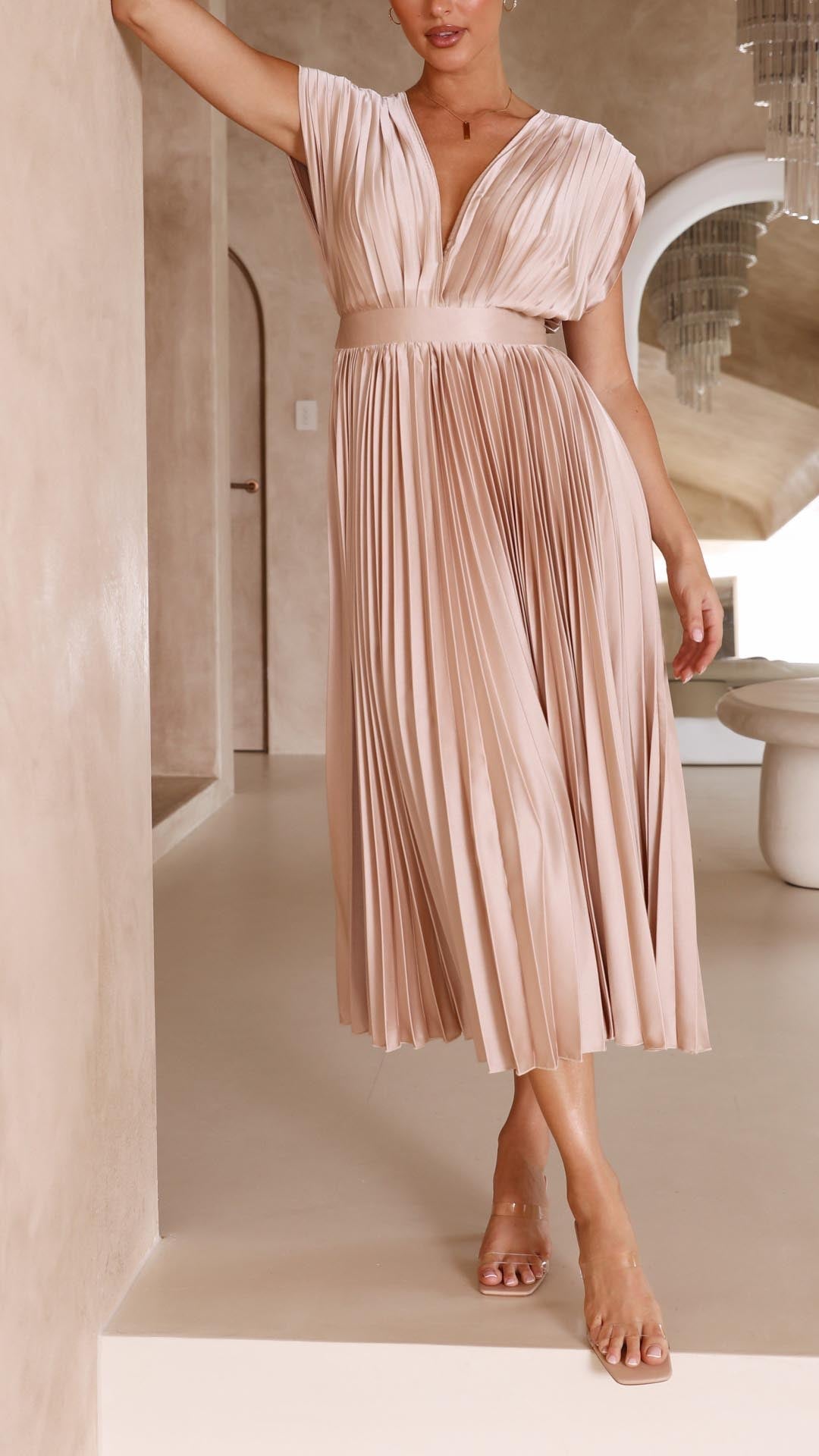 Alexis – Robe Élégante Plissée