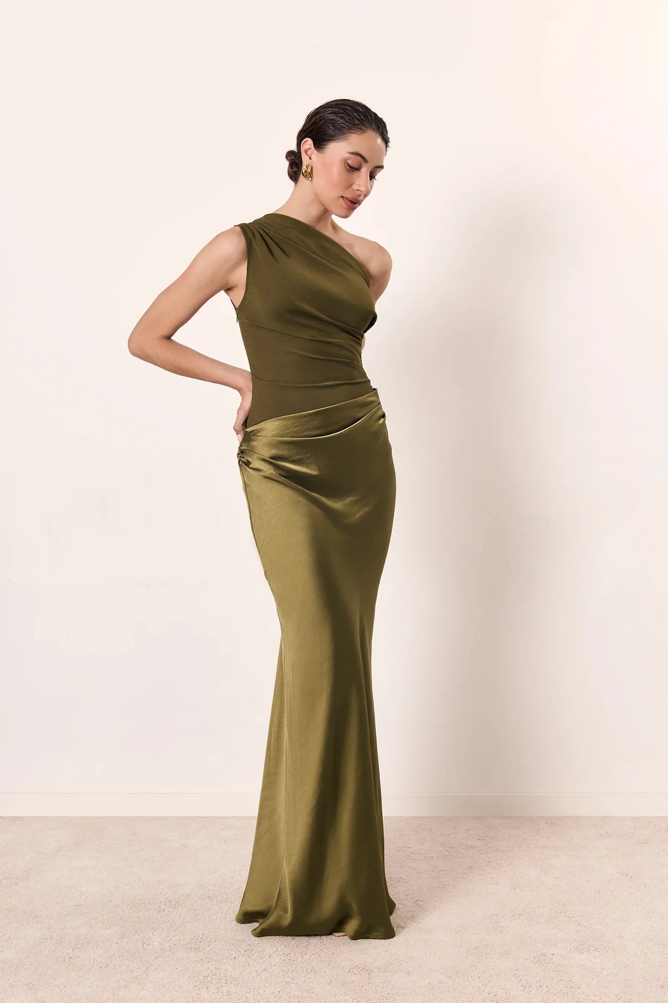 Ginette - Robe Longue Plissée à Une Épaule
