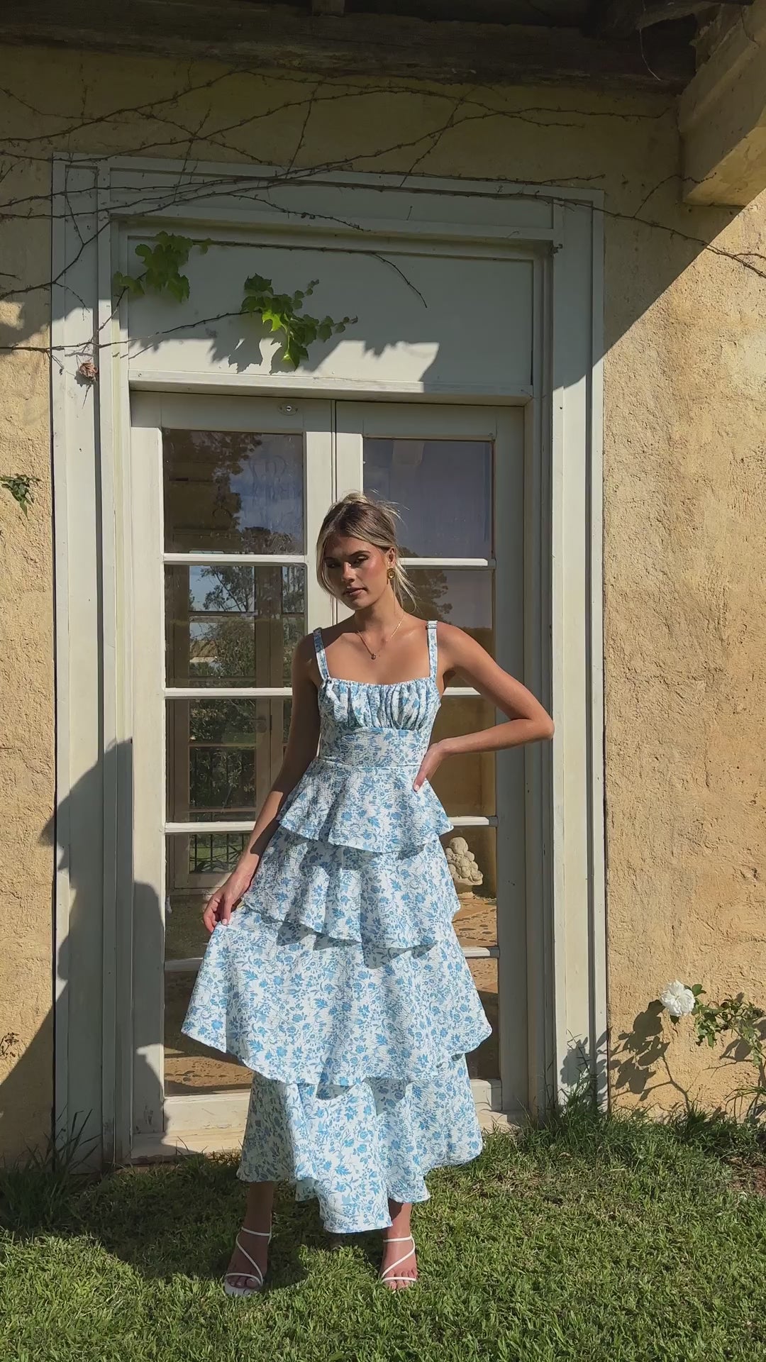 Isadora – Robe maxi fleurie en douceur pêche