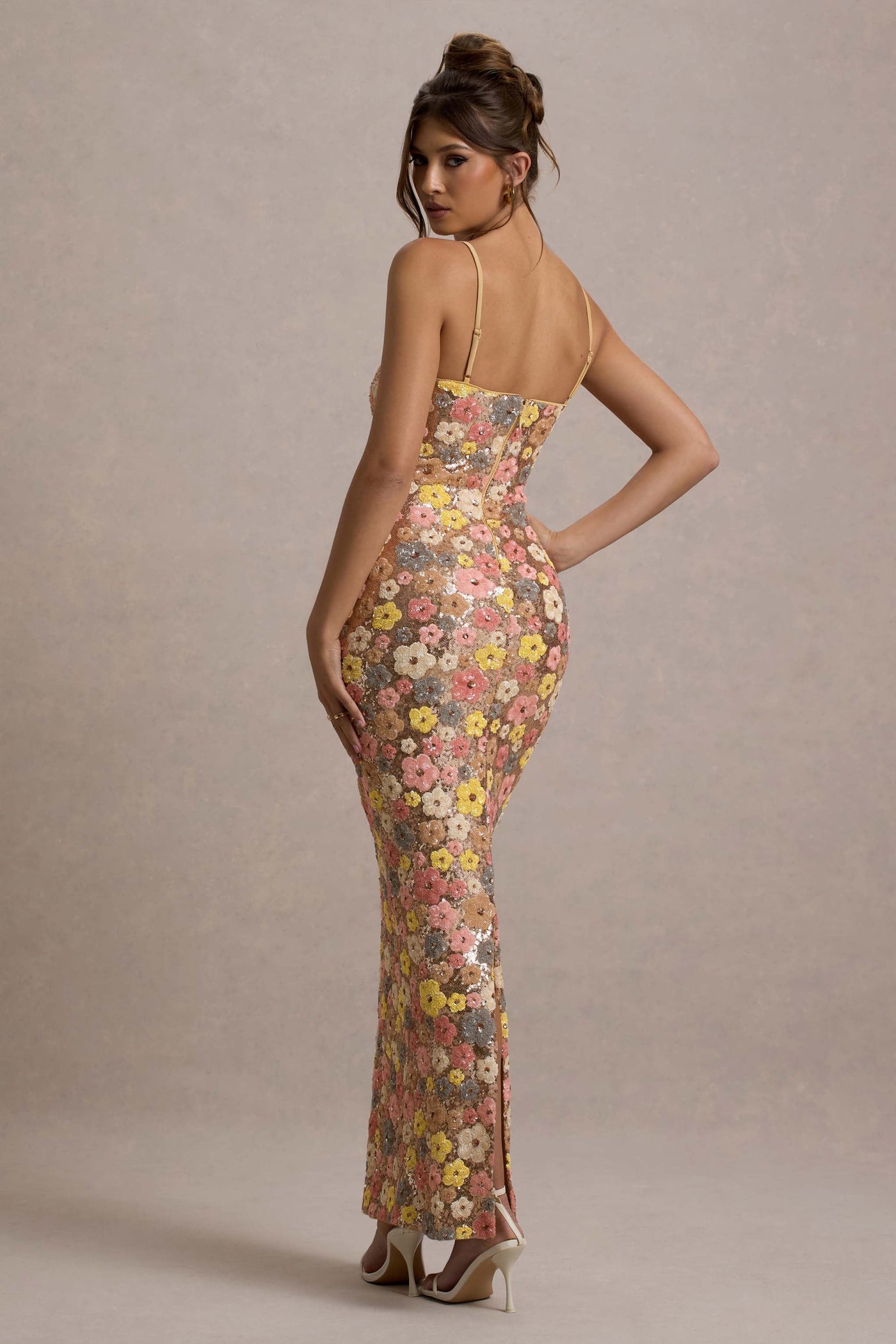 Selviana - Robe longue à sequins floraux