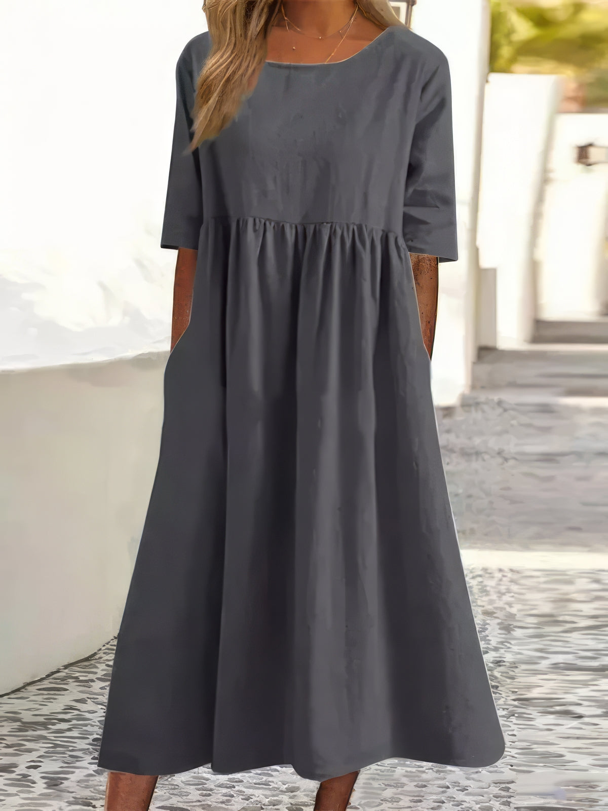 Nora – Robe en Coton à Col Rond avec Poches